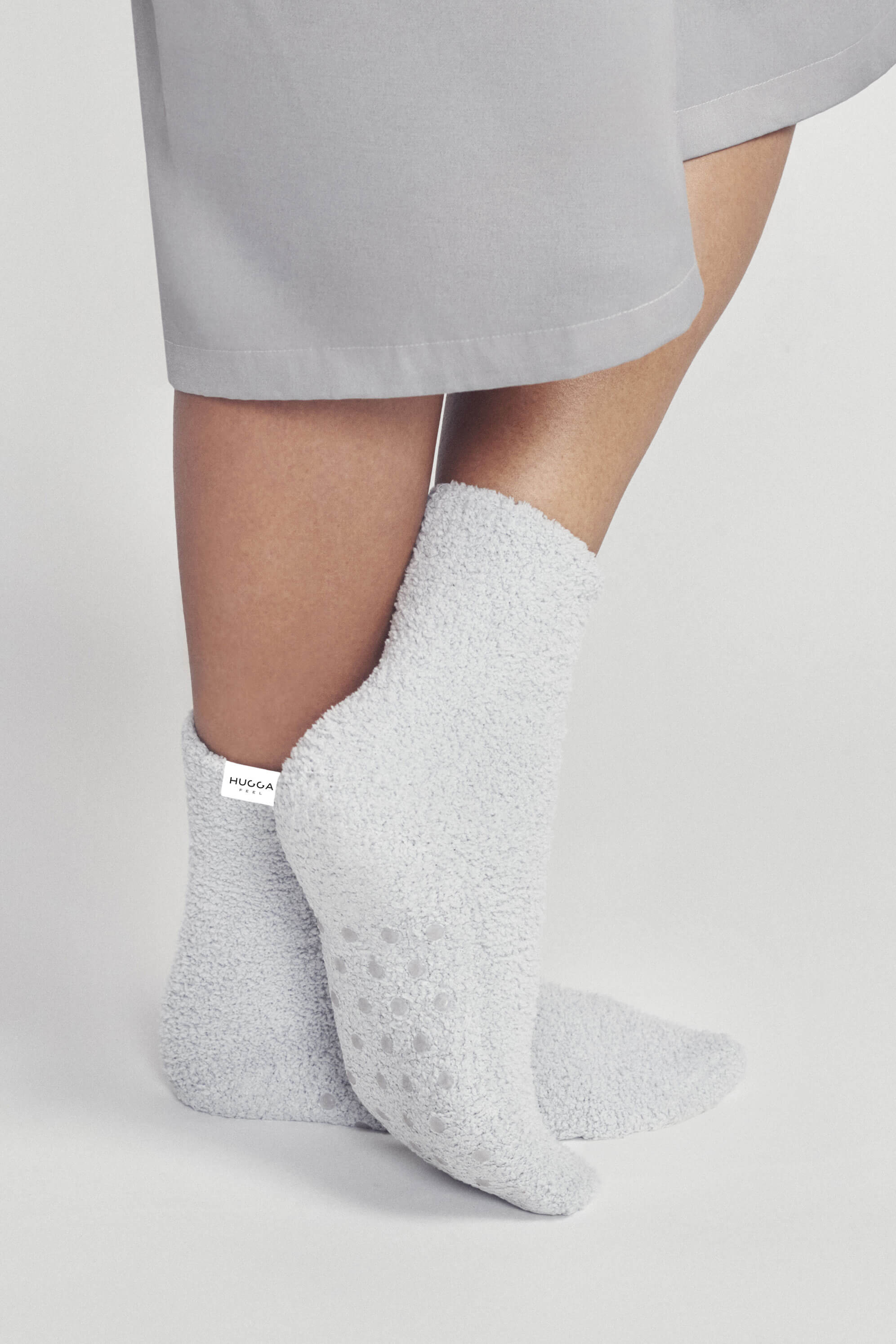 Non-Slip Cozy Hospital Socks – Hugga